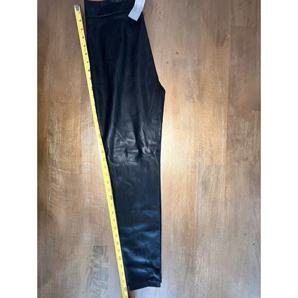 Ann Taylor Women's NWT Pants Faux Leather Black High Rise Size 2P MSRP $98 Fall - Picture 6 of 7